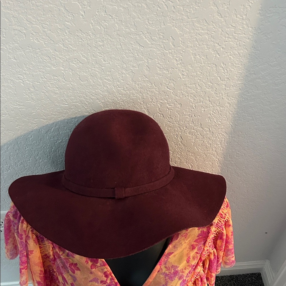 Elegant Burgundy Women's Floppy Hat